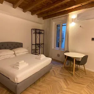  Apartment Brera Eleven